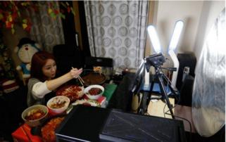 江舒吃瓜直播,揭秘娱乐圈幕后故事