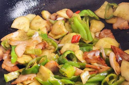 好吃的瓜炒着吃,家常瓜炒,尽享舌尖盛宴