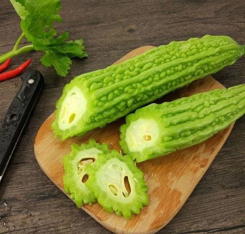 糖尿病人吃吊瓜行吗吗,糖尿病人群食用吊瓜的安全性探讨