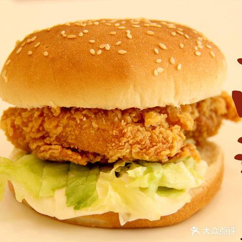 吃瓜披萨汉堡炸鸡,披萨、汉堡、炸鸡的味蕾盛宴